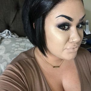 Meet your Posher, Taressa